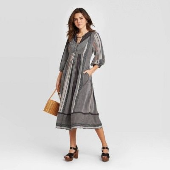 Universal Thread Dresses & Skirts - Universal Thread Midi Dress Size XL